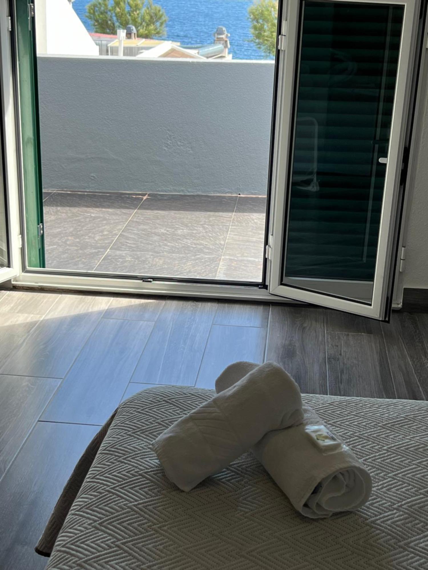 Casa A 2 Minutos A Pe De Piscina Natural Ponta Delgada  Ngoại thất bức ảnh