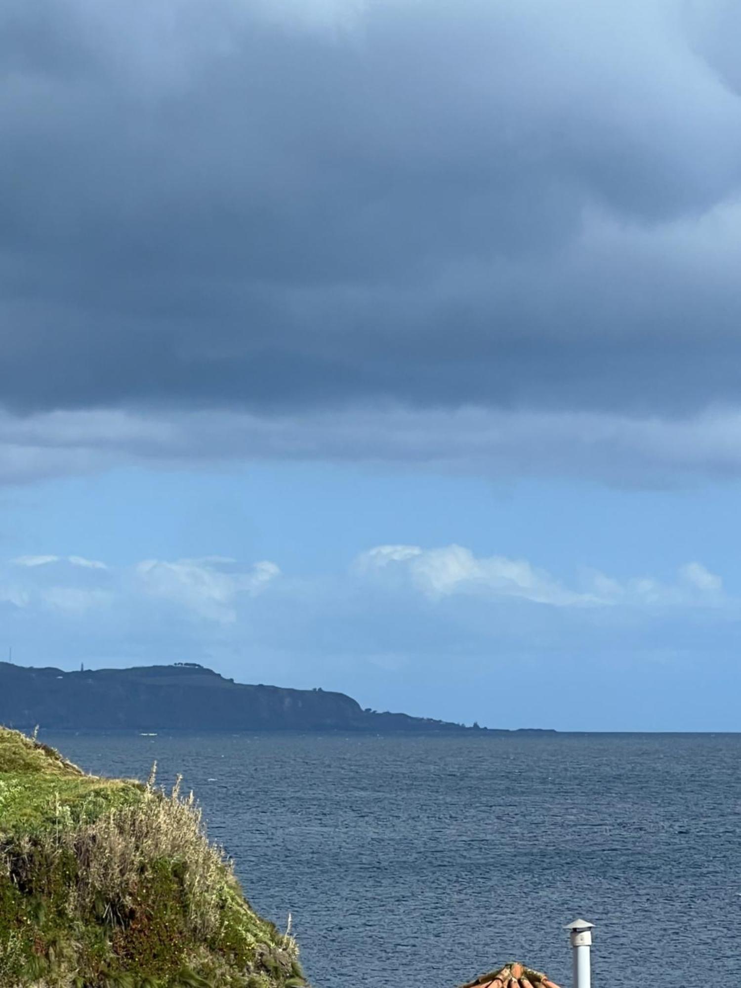Casa A 2 Minutos A Pe De Piscina Natural Ponta Delgada  Ngoại thất bức ảnh
